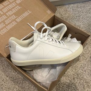 Veja Esplar Sneakers: Women’s US 8/ EU 39